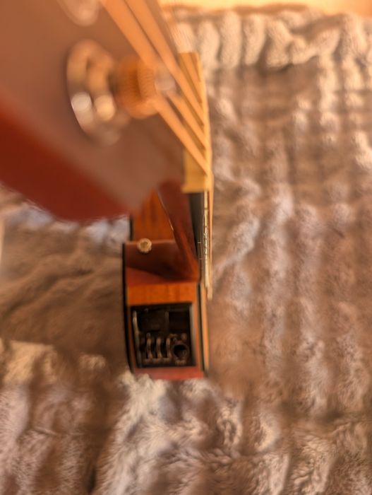 Електроакустична гітара Takamine