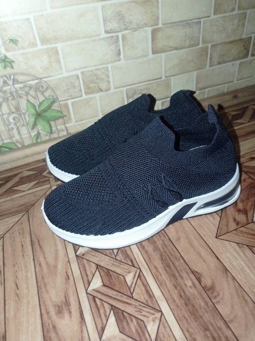 Дитячі літні кросівки