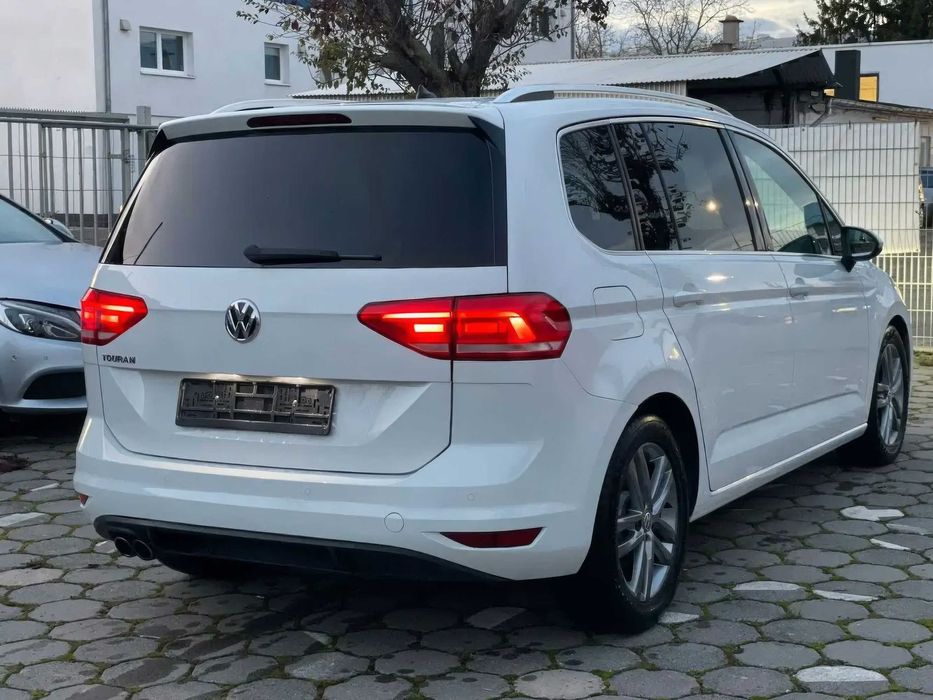 Volkswagen Touran      2018