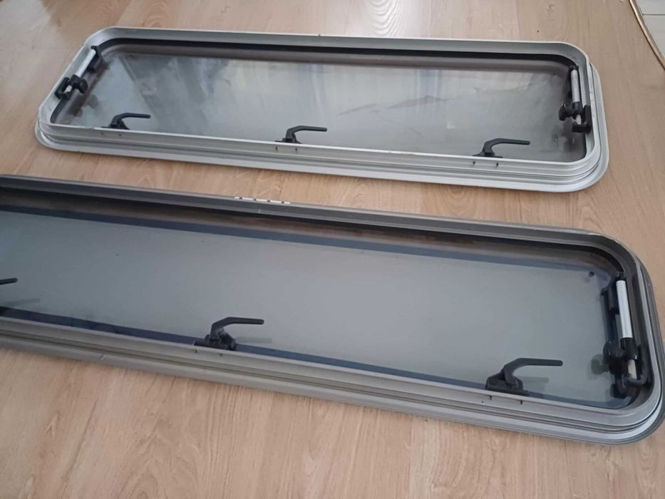 Okno uchylne w ranie 120x30 i 110x35 przyczepa kempingowa kamper