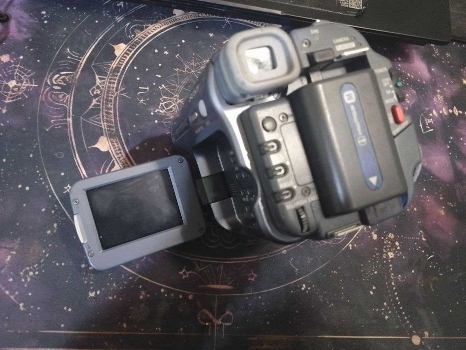 sony video hi8 handycam