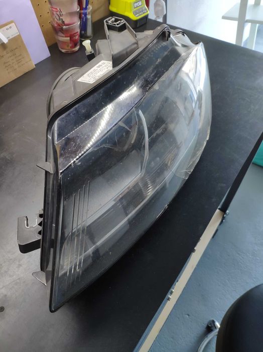 Audi A3 8p 2009 óptica esquerda original