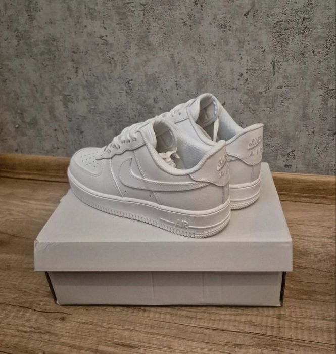 Nike Air Force 1 Brancas novas c/fatura Nike