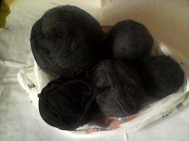 Нитки шерстяные