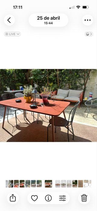 Mesa de refeicoes
