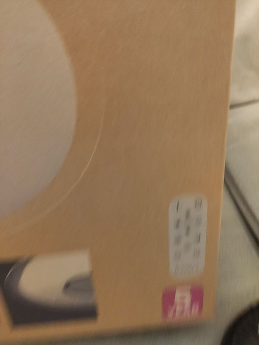 Candeeiro com comando foi posto durante um mês