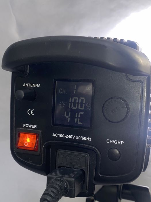 Постійне світло Godox SL150W