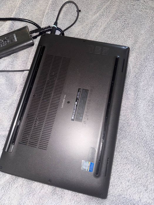Продам ноутбук Dell 7400