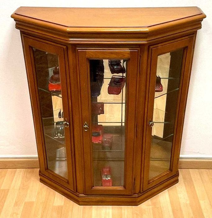 Movel antigo, Vitrine, Expositor, altura 120 X103X38 cm
