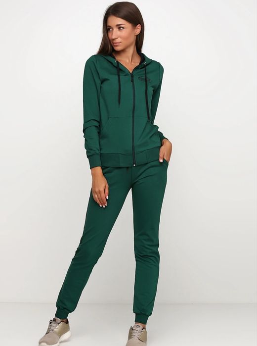 Спортивний костюм