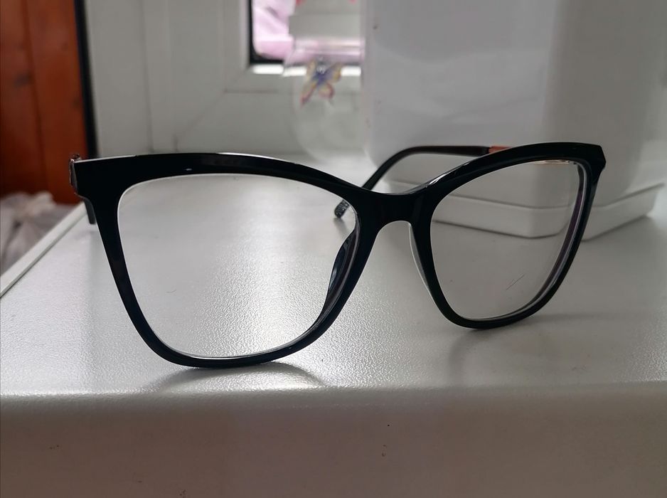 Іміджеві окуляри з діоптріями