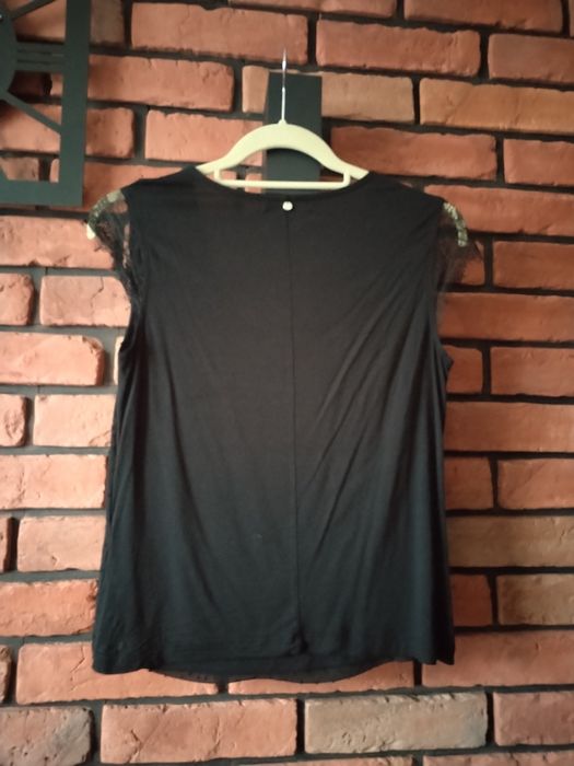 Fajna bluzka Mohito XS-M czarna