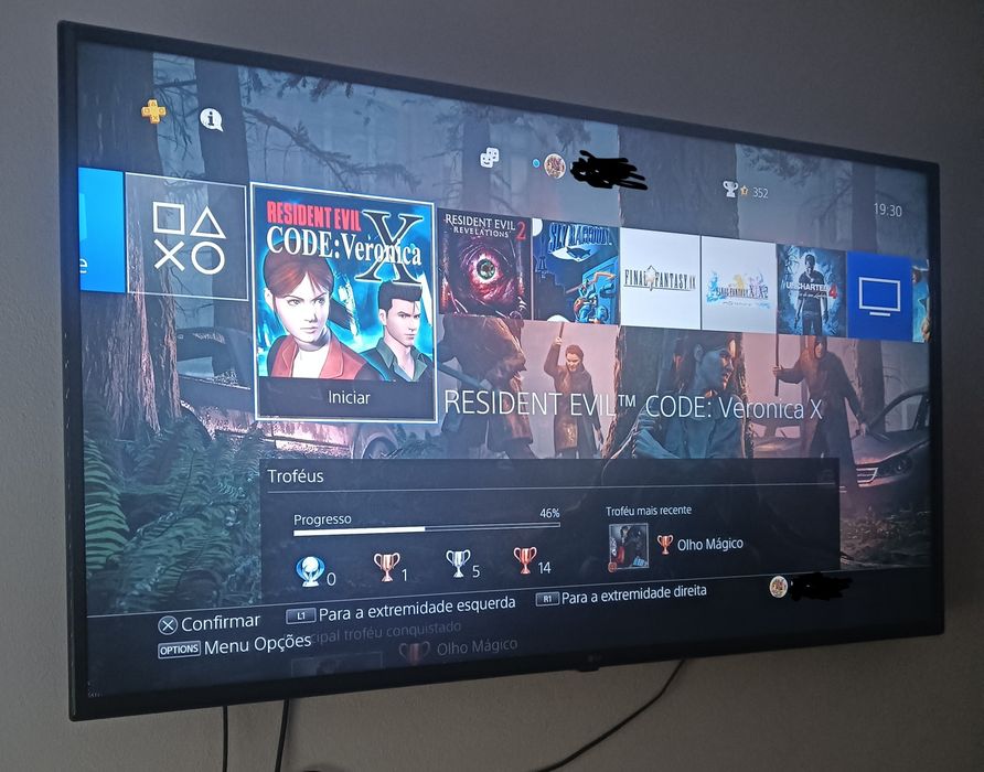 Vendo ou troco PS4 PRO Edição Limitada The Last Of Us Part 2