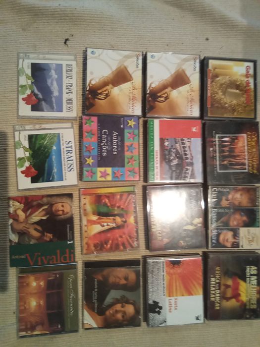 Selling various CDs429483885530992643