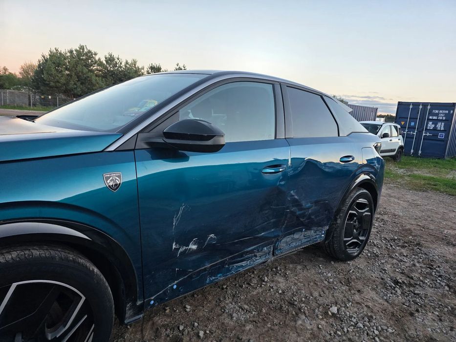 Peugeot 3008 GT Elektryczny z Bateria Najnowszy Model