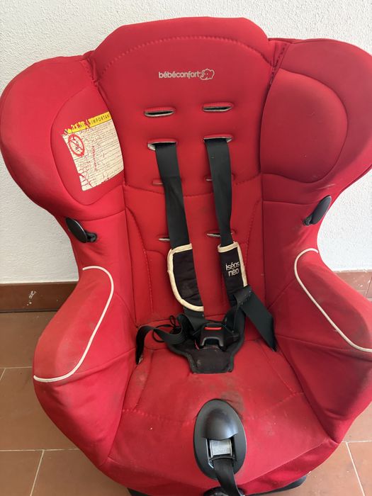 Cadeira de bebe auto marxa bebe confort precisa de uma limpeza