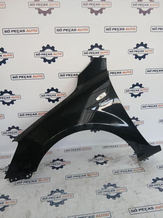 GUARDA LAMAS ESQUERDO PRETO KIA CEED 2 1.6CRDI ANO: 2010
