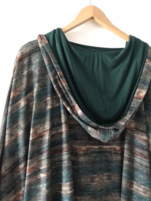 Poncho c/ camisola de manga comprida