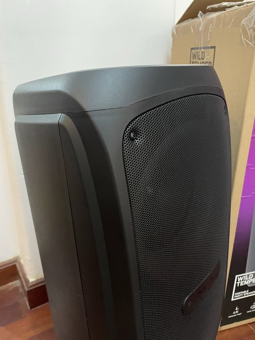 Coluna decson com Leds em ótimo estado