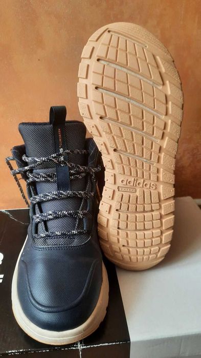 Adidas черевики дитячі 37 1/3, 23 см