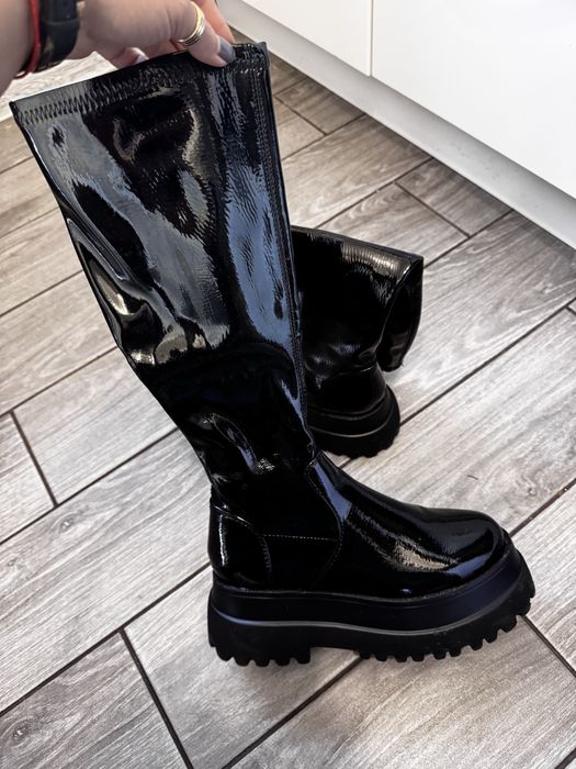 Лаковые ботфорты ASOS