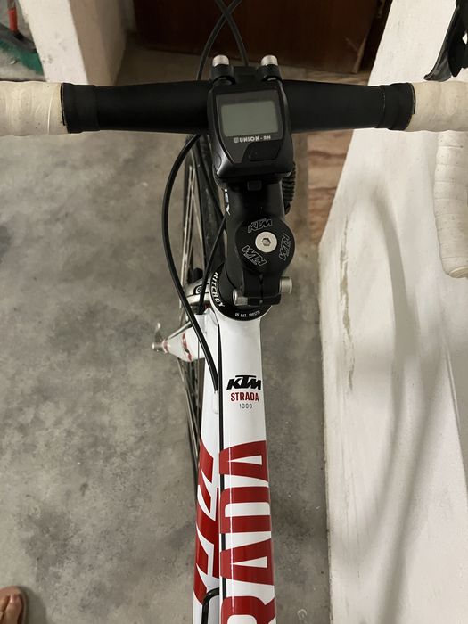 Bicicleta KTM Strada 1000 em muito bom estado!