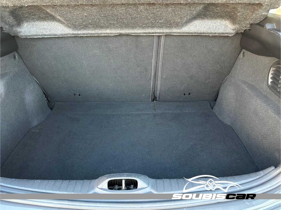 Peugeot 208 1.2 Signature