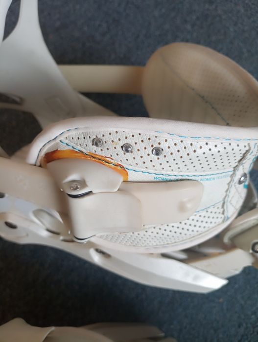 Damskie wiązania snowboardowe K2