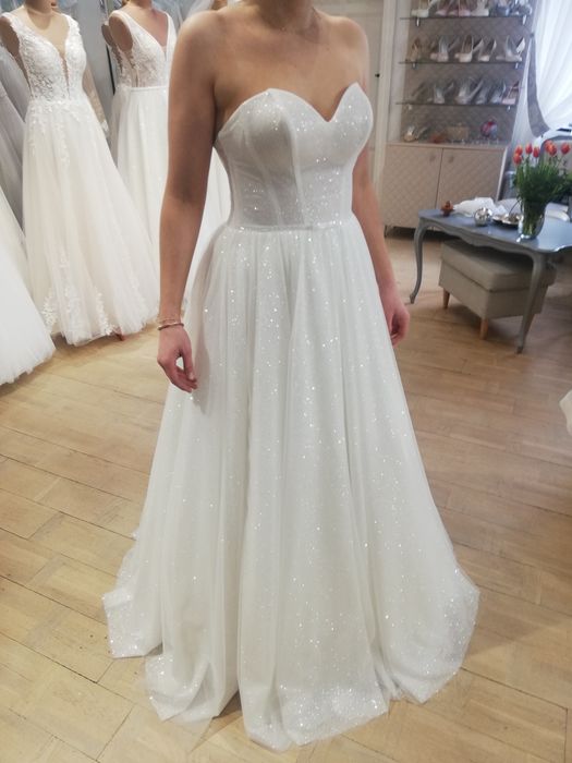 Suknia ślubna rozmiar M biala ivory błyszcząca glamour