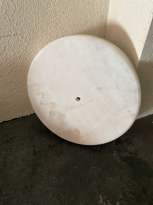 Base de pedra para candeeiro
