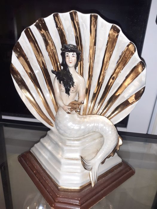 Decoração estátueta antiga sereia muito bonita