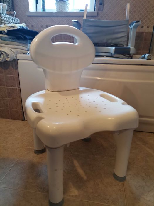 Cadeiras de banho, Geriatricas