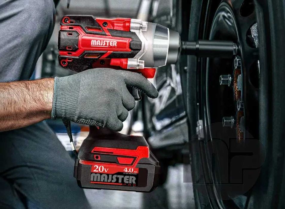 Гайковерт акумуляторний професійний 750Нм(Польща). Гайковерт ударний.