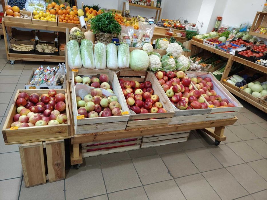 Sprzedam regały i skrzynki