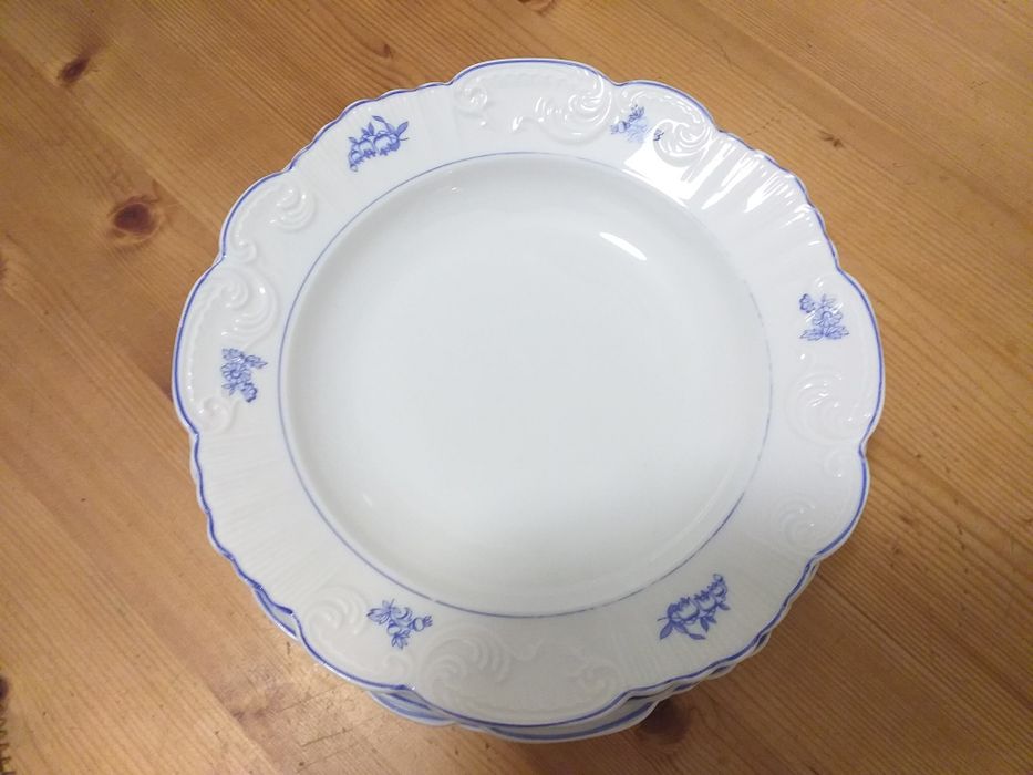 1 travessa 4 pratos vista alegre