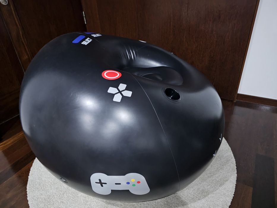 Puff Gamer com apoio de pés