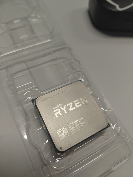 AMD Ryzen 3 1200