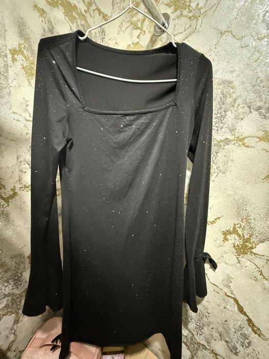 Шикарна сукня в блискітки