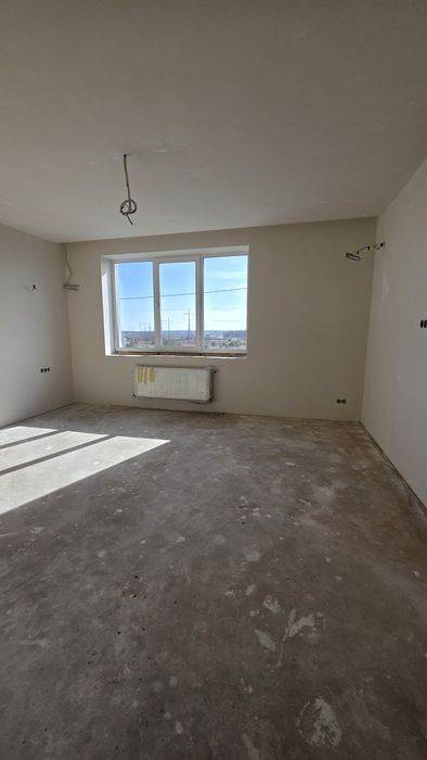 Продаж просторого котеджу - More
