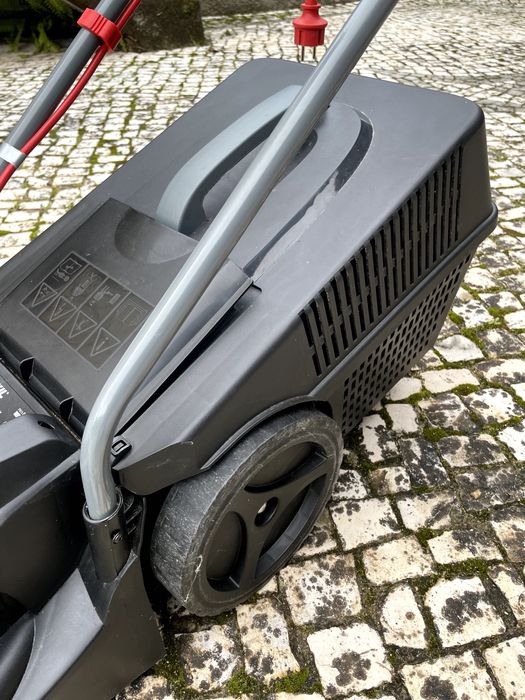 Corta relvas Skil, 1300 watt