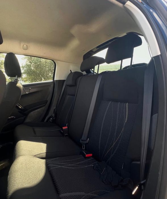 Peugeot 208 1.0 VTi Access 2013 - 92.000 km - 2.º dono