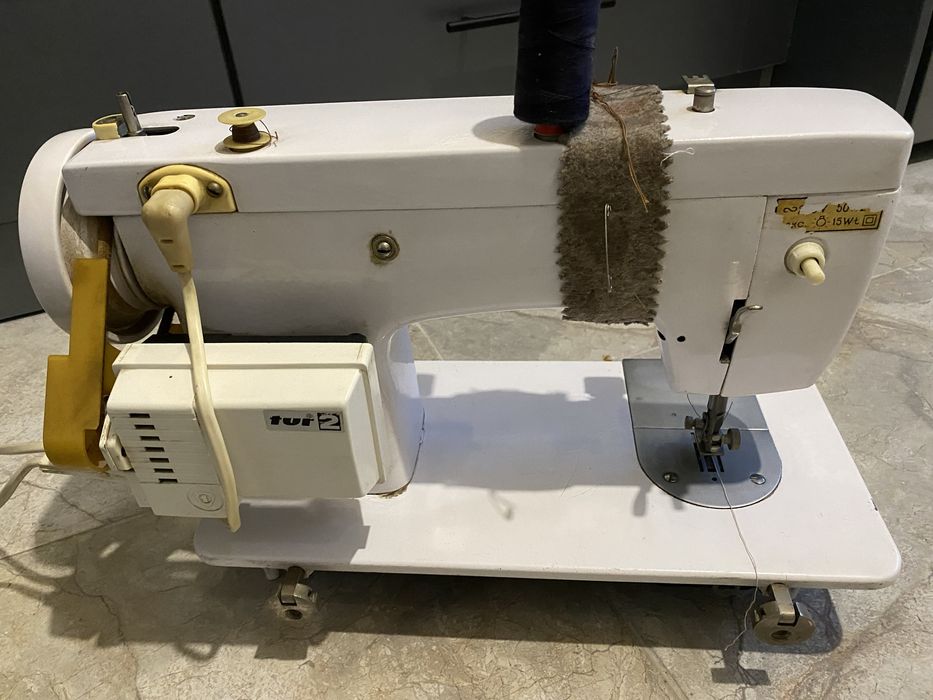 Продам швейную машинку Чайка142-м, б/у в хорошем состоянии