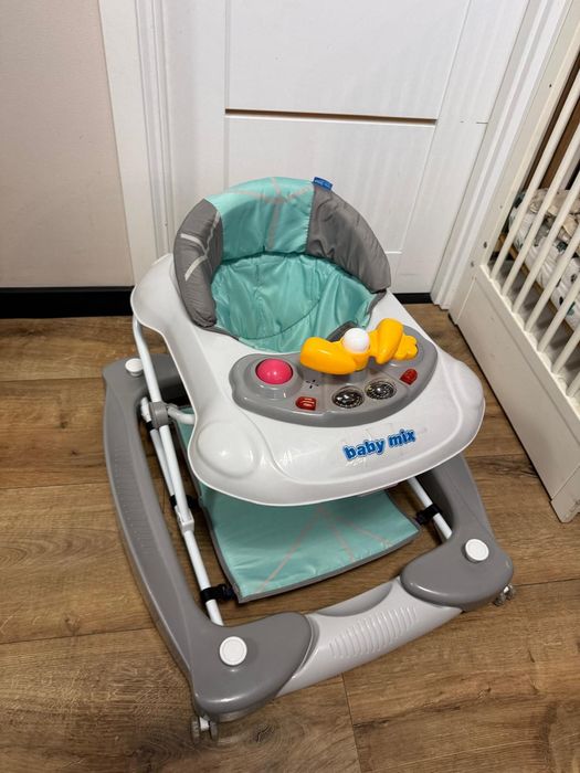 Chodzik dla dzieci Baby Mix z funkcją huśtawki