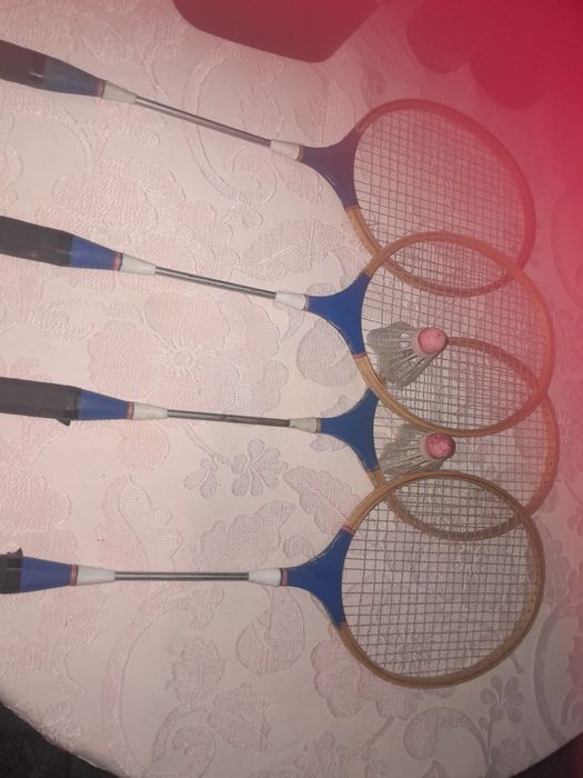 2 pares de raquetes  VITAGE com  bolas 10€