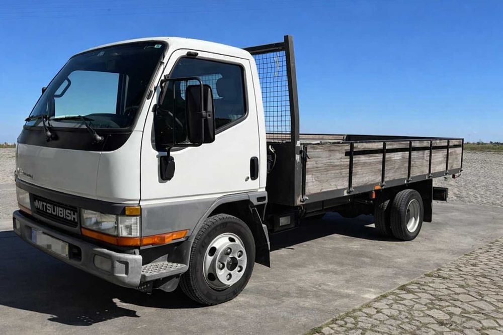 Mitsubishi Canter – Bom Estado | Pronta a Trabalhar