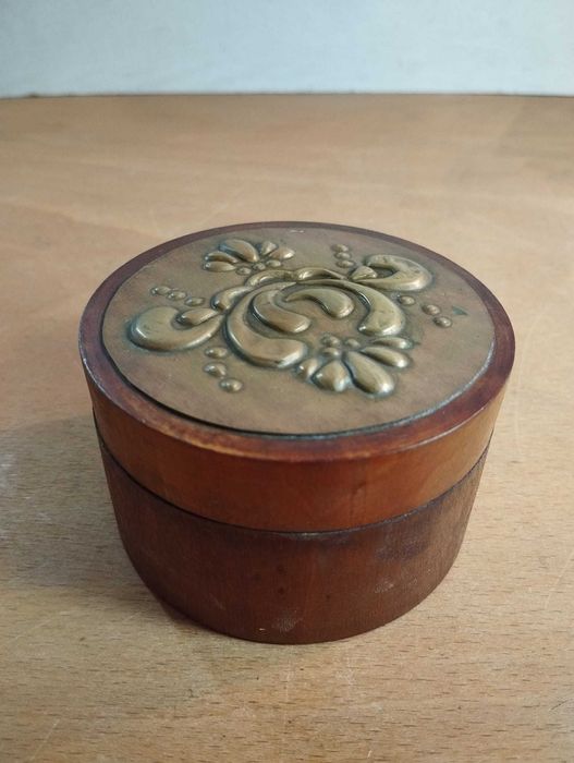 Caixa Madeira com Tampo Latão Art Deco Vintage
