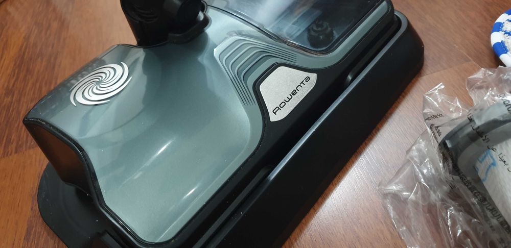 Aspirador Vertical ROWENTA X-Comb (como novo)