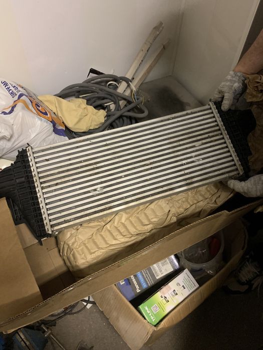 Радиатор б/у в хорошем состоянии