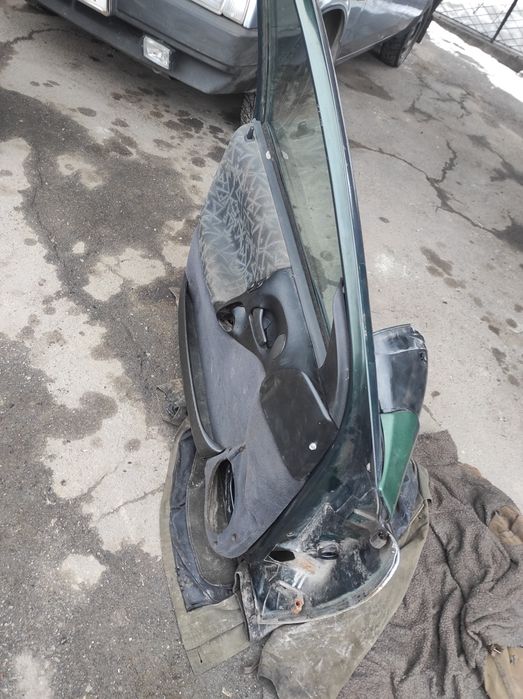 Дверка опель вектра б