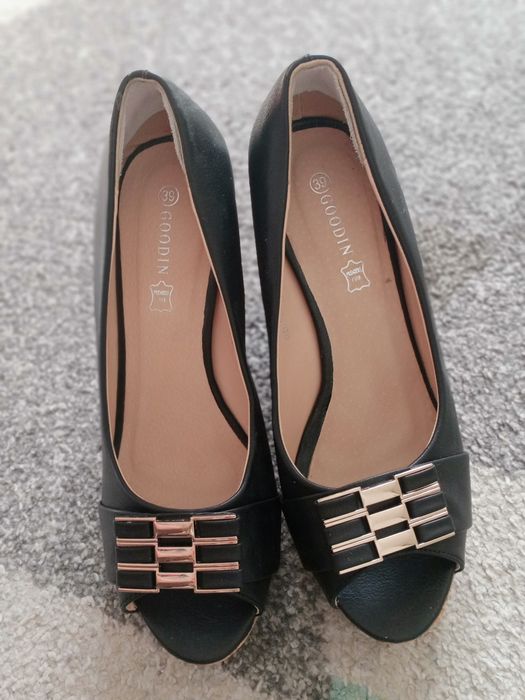 Czółenka na koturnie korkowej 39 jak nowe